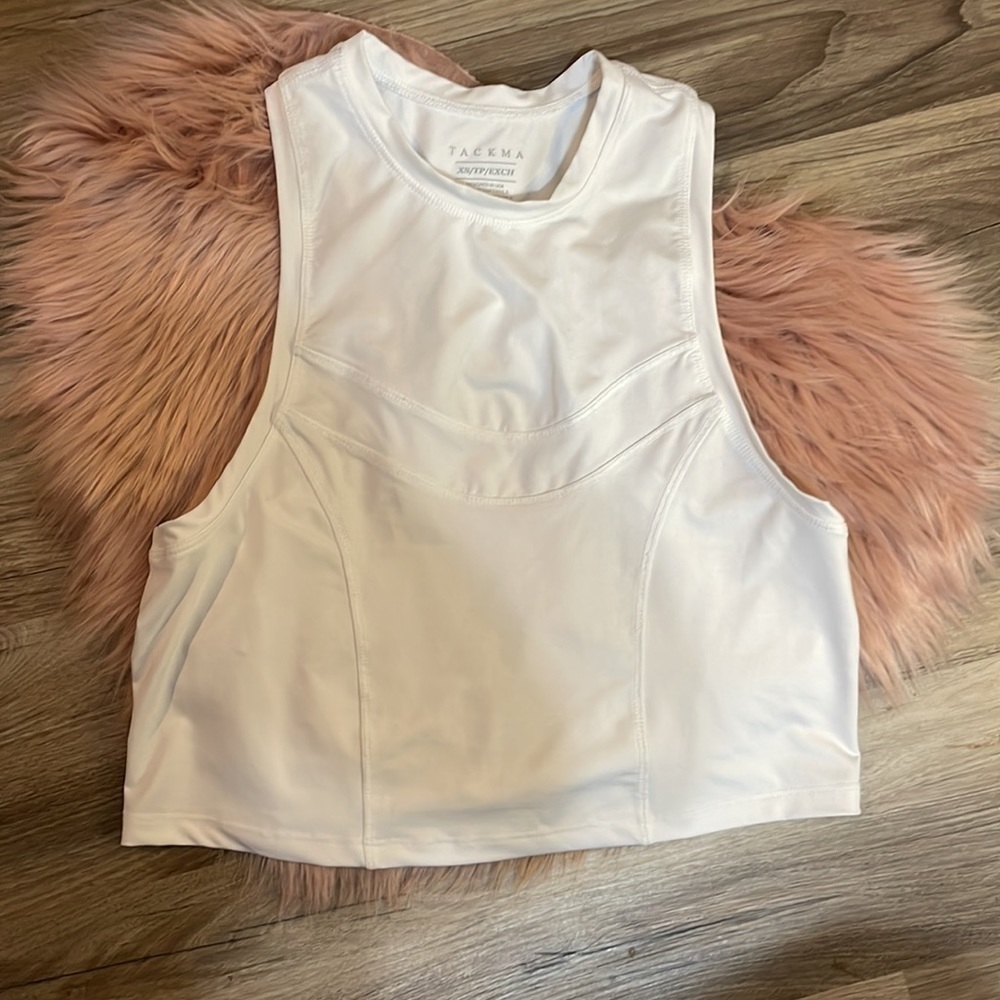 Tackma white crop top size XS - Picture 2 of 4